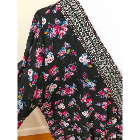 Almost Famous Floral Surplus Wrap Front Top - Picture 12 of 13